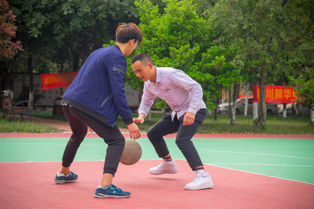高中輟學(xué)，看“職場(chǎng)小白”如何“技能在手，天下可走”